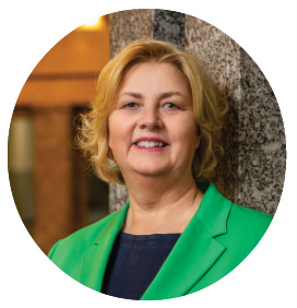 Bettina Aust